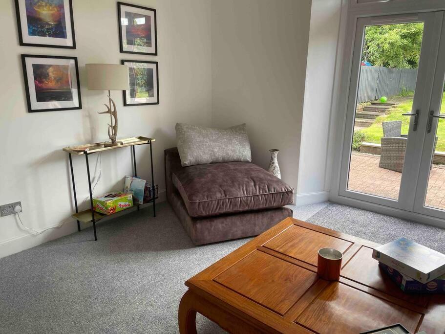 Fantastic Home In Brightons, Falkirk. Polmont Luaran gambar