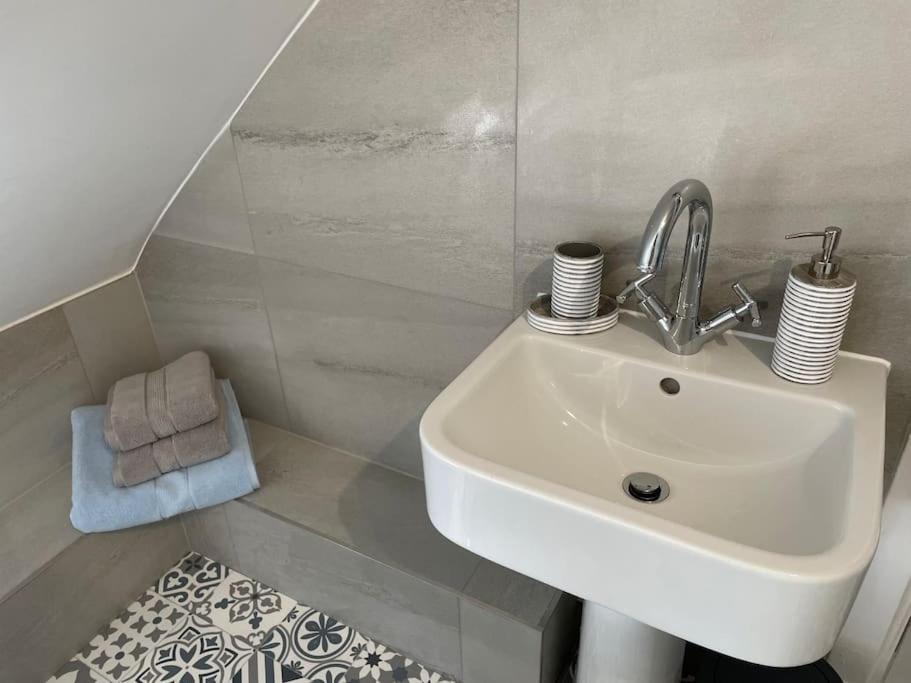 Fantastic Home In Brightons, Falkirk. Polmont Luaran gambar